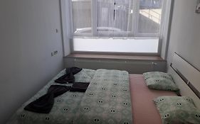 Leonard Room